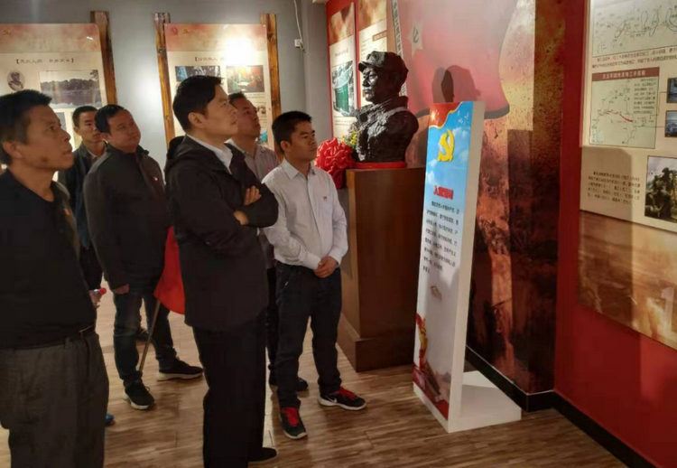 维多利亚老品牌vic党支部开展“不忘初心、切记使命”主题党日活动