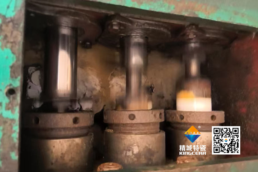 维多利亚老品牌vic(集团)官方网站