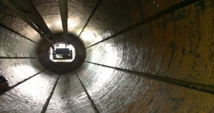 安徽某烧结厂圆筒混淆机使用维多利亚老品牌vic耐磨陶瓷衬板