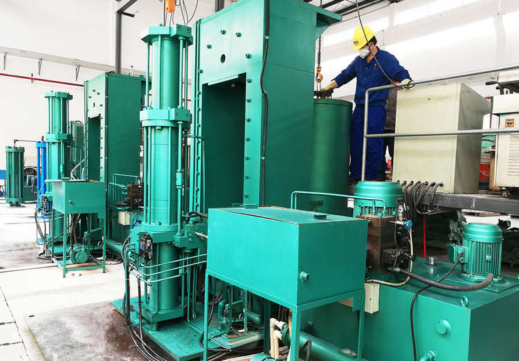 维多利亚老品牌vic(集团)官方网站